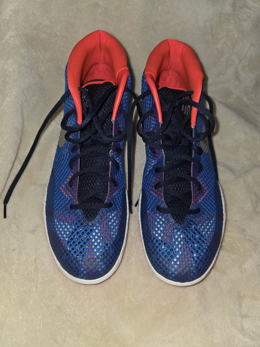 Kyrie 1s Nike